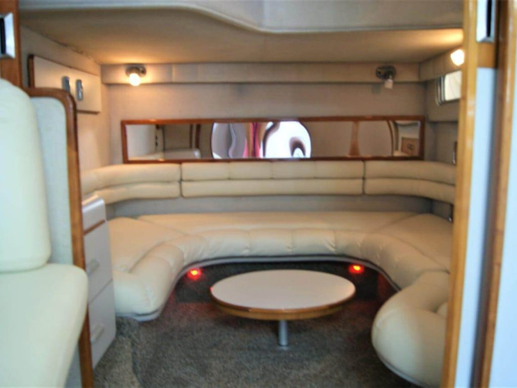Cheap yacht in Puerto Vallarta - Sea Ray 42