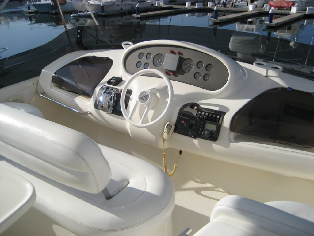 Yate de lujo en Puerto Vallarta - Azimut 58
