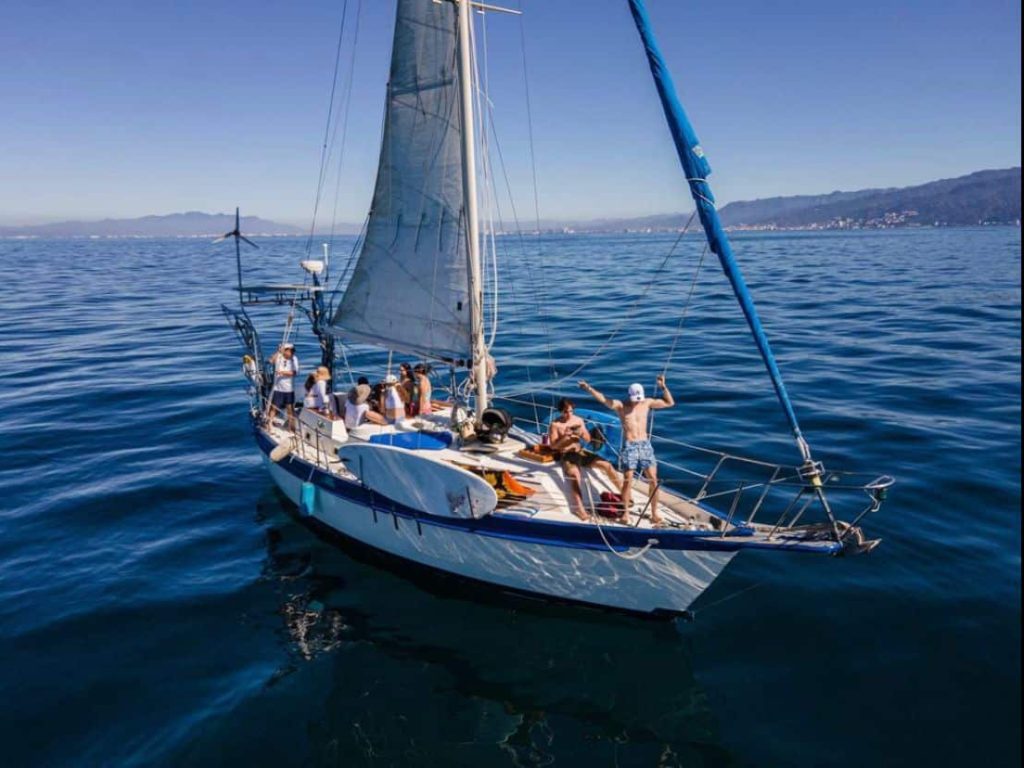 Irwin 40 - Veleros en Puerto Vallarta
