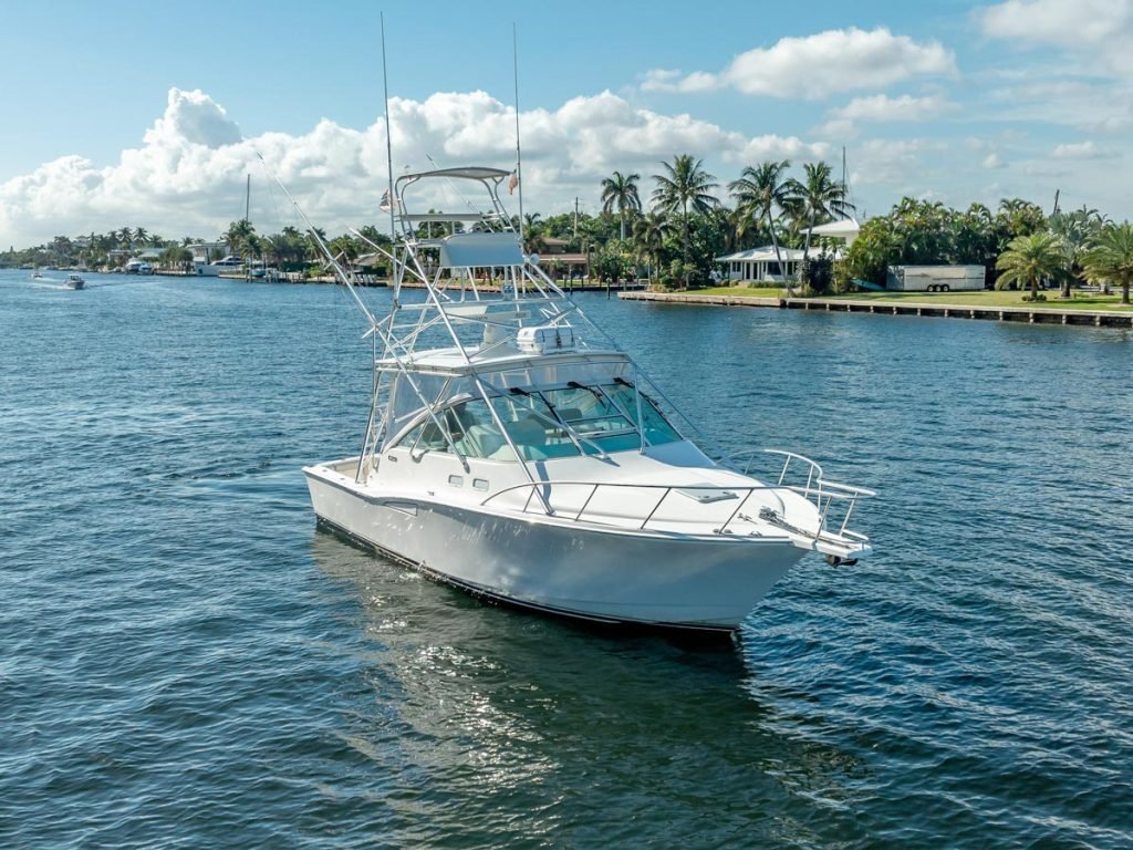 Lanchas-de-pesca-en-puerto-vallarta---Cabo-35-Express-(7)