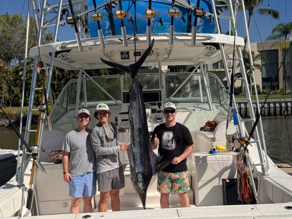 Luhrs 38 - Pesca en Riviera Nayarit