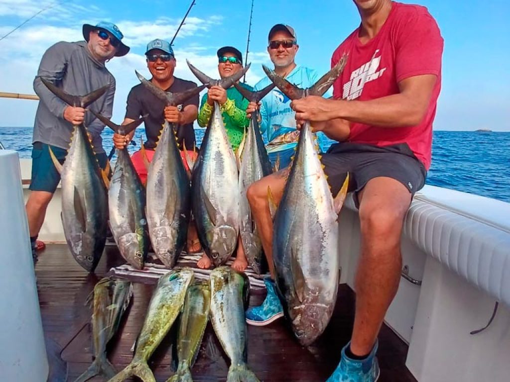 Hatteras 60 - Overnight Fishing Charter