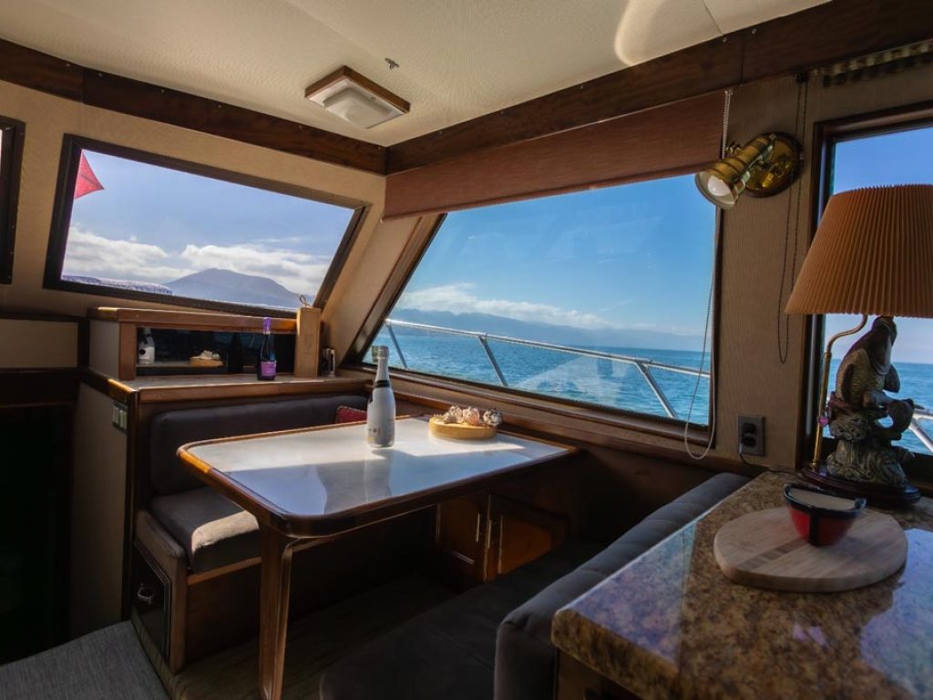Hatteras 60 - Overnight Fishing Charter