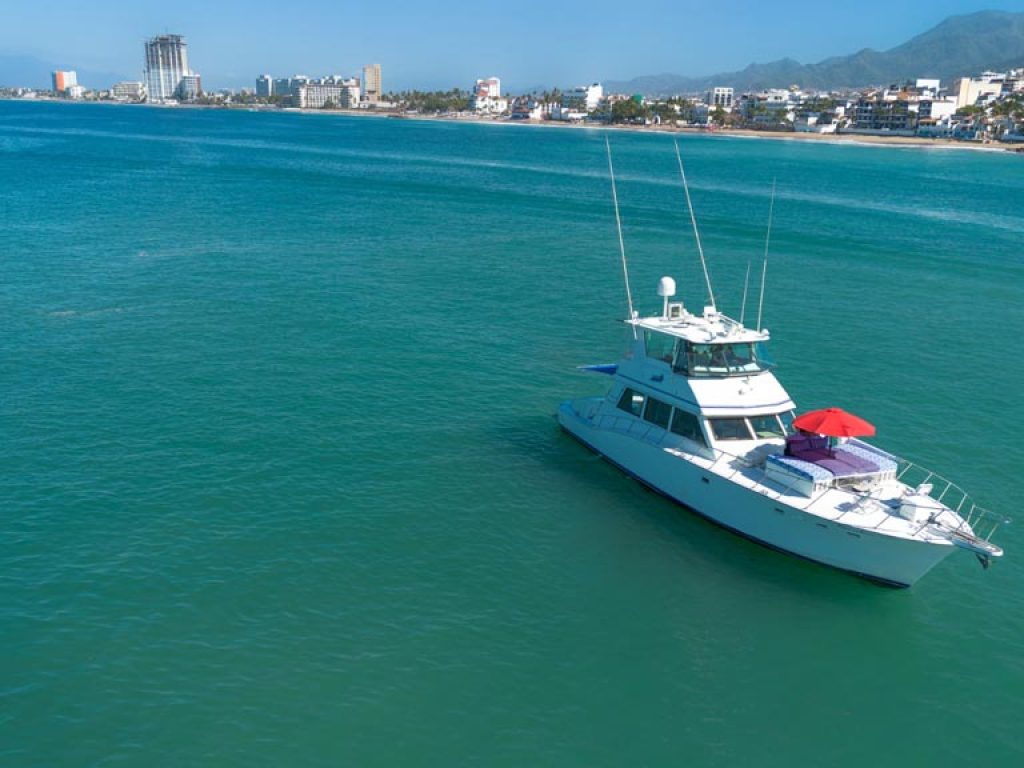 Hatteras 60 - Overnight Fishing Charter