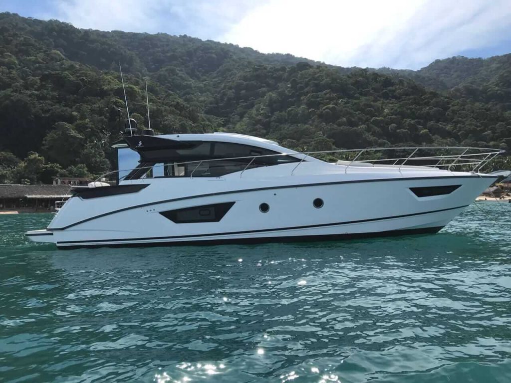 Yate de lujo en Puerto Vallarta - Benateau 48