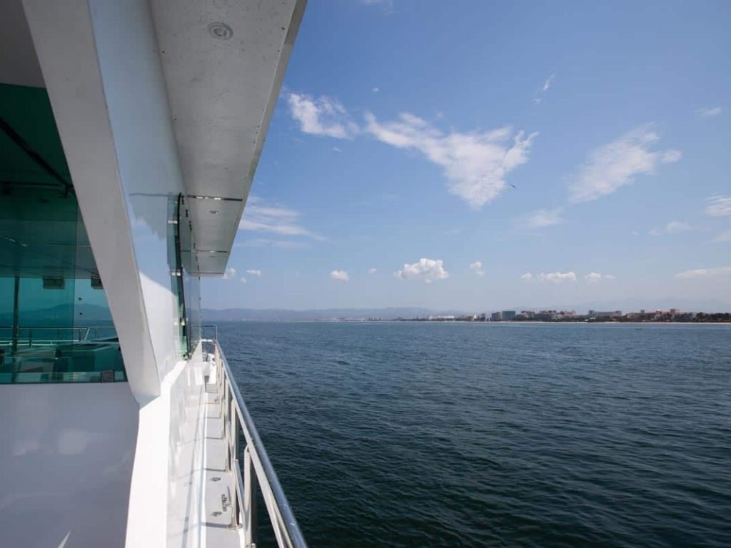 Puerto-Vallarta-Catamaran-72-FT-Charter-(2)