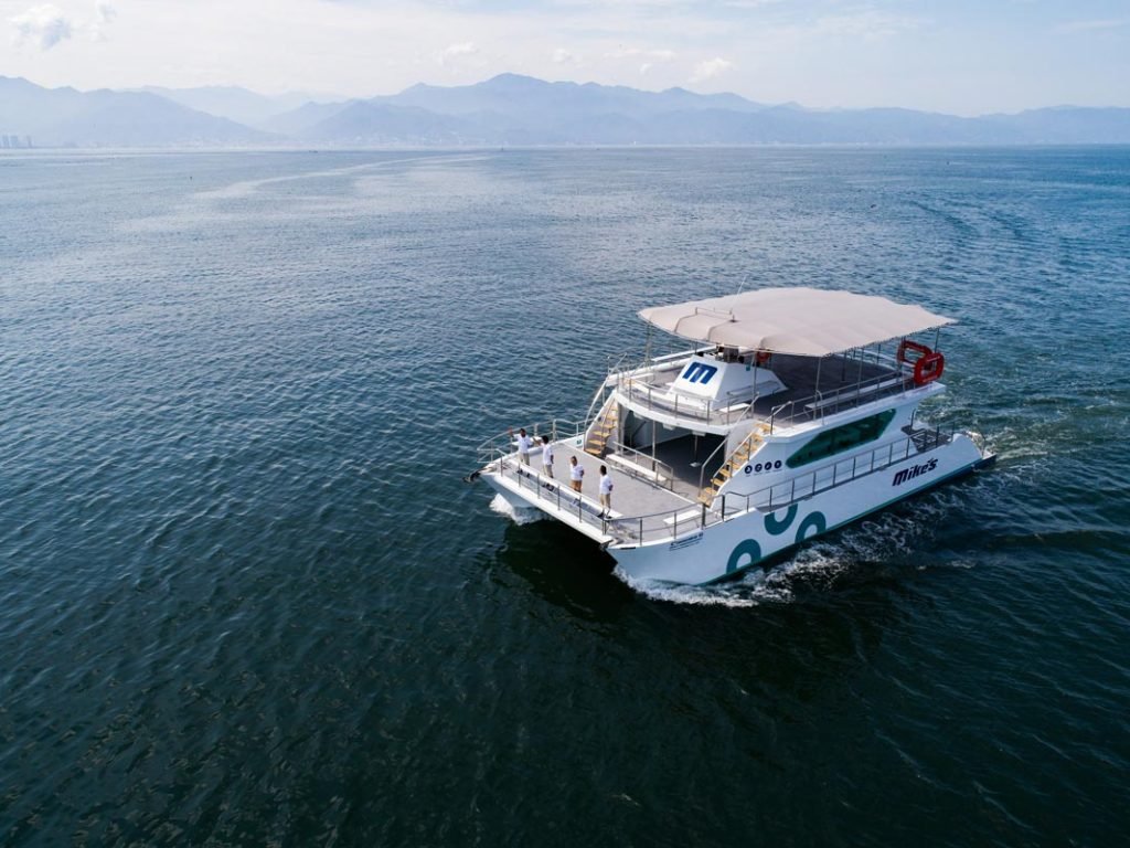 Puerto-Vallarta-Catamaran-72-FT-Charter-(7)