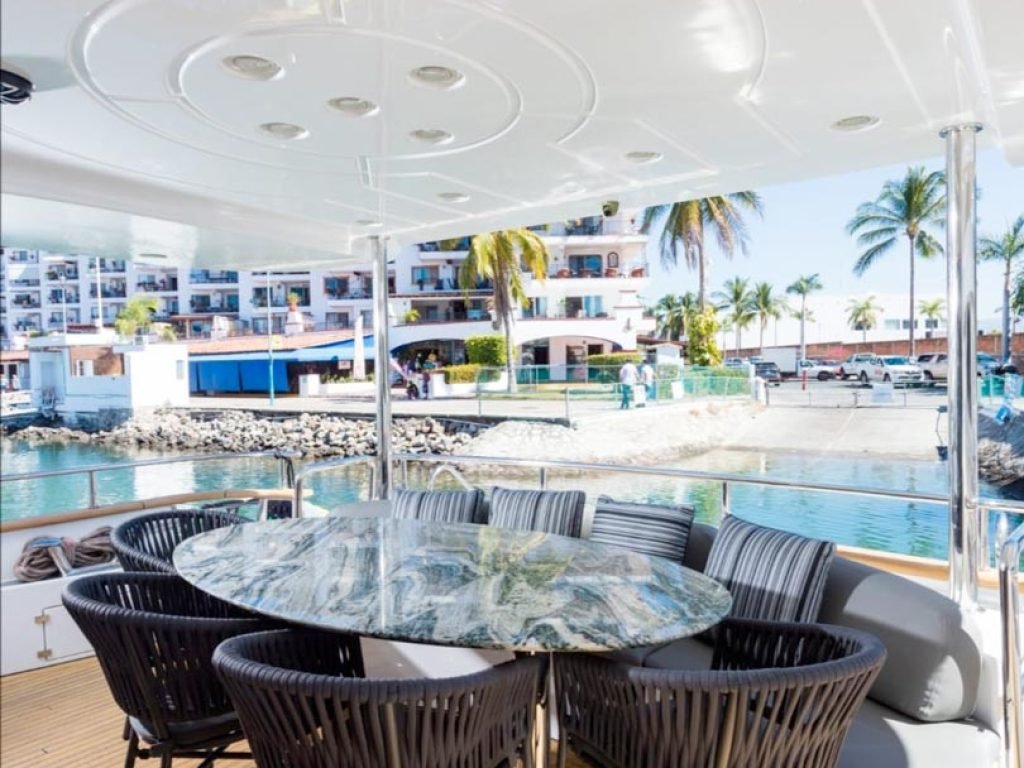 Puerto-Vallarta-Overnight-Yacht-Charter-(6)
