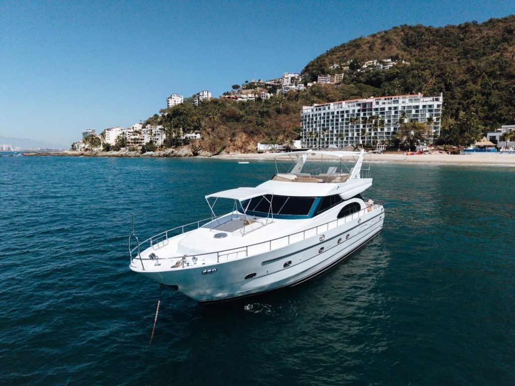 Puerto-Vallarta-Yacht-Charter---Vtech-65-(2)