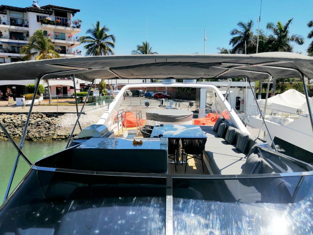 Puerto-Vallarta-overnight-boat-charter