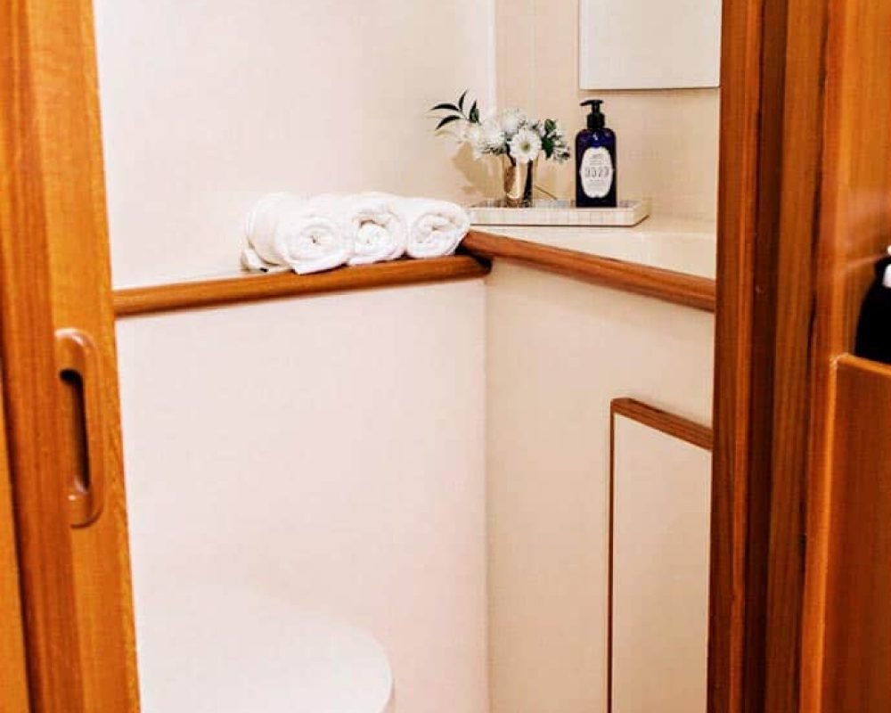 Punta Mita Luxury Yacht - Mikelson 64 (7)