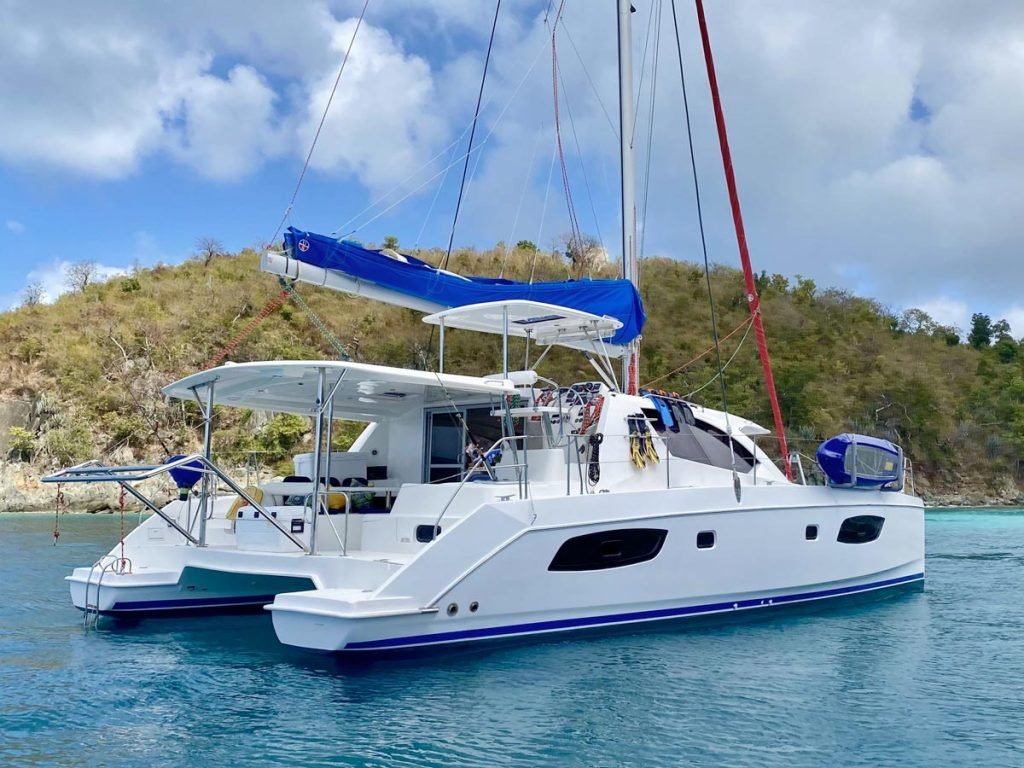 Renta-de-catamaran-en-puerto-vallarta---Leopard-44-(2)