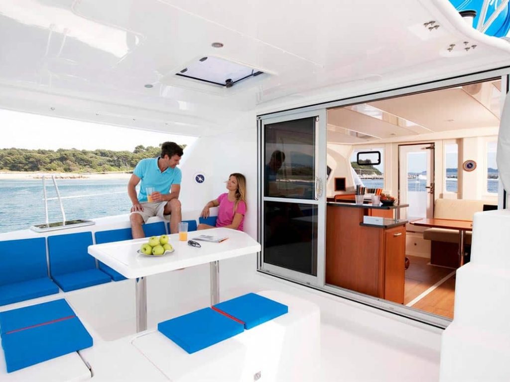 Renta-de-catamaran-en-puerto-vallarta---Leopard-44-(3)