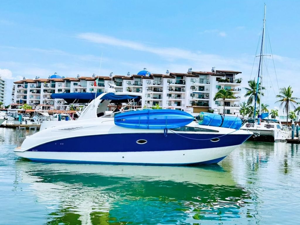 Renta-de-yate-en-vallarta---Bayliner-35-(1)