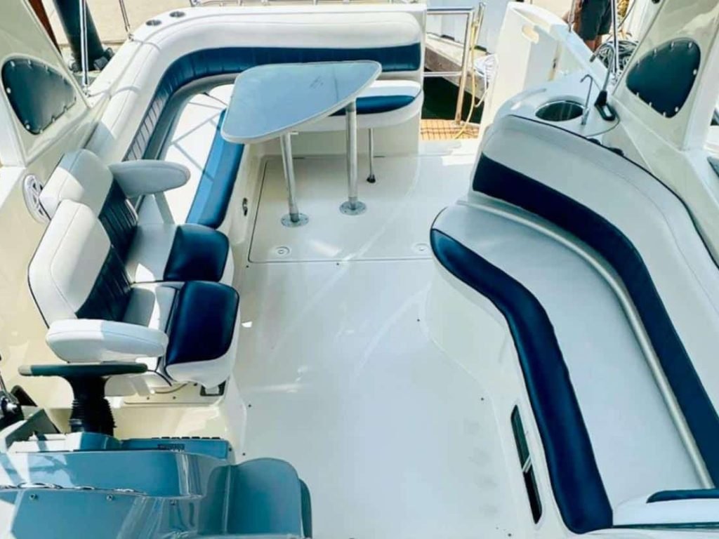 Renta-de-yate-en-vallarta---Bayliner-35-(5)