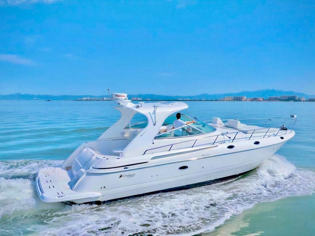 Renta-de-yates-en-puerto-vallarta---Cruiser-44-(3)
