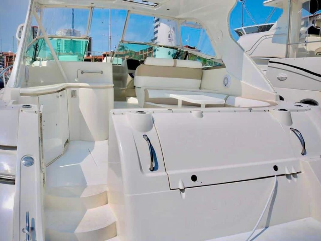 Renta-de-yates-en-puerto-vallarta---Cruiser-44-(5)