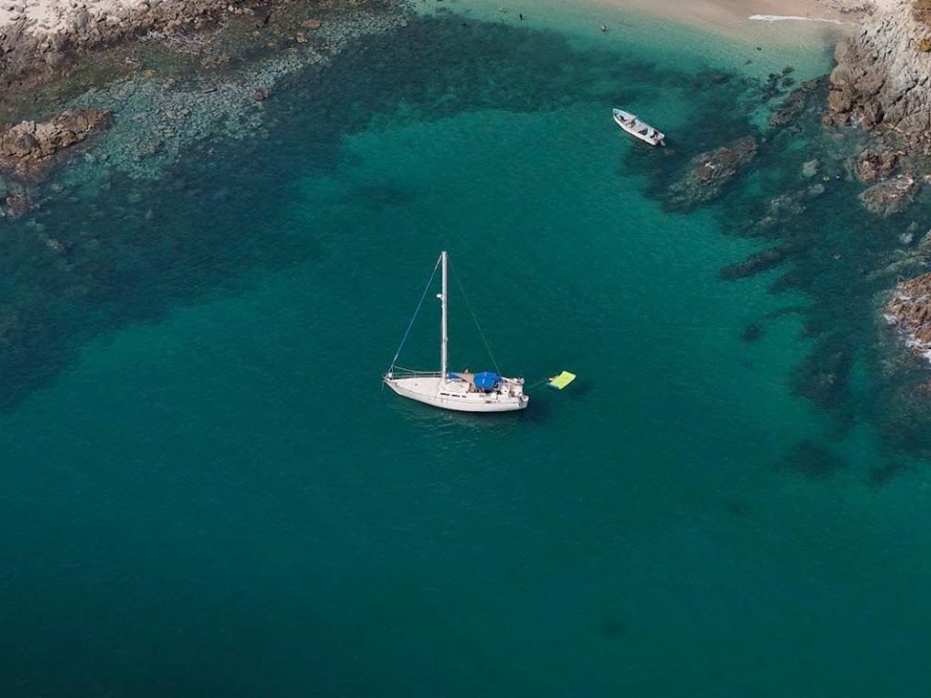 Riviera Nayarit Sailboat Charter Maple Leaf 48 FT