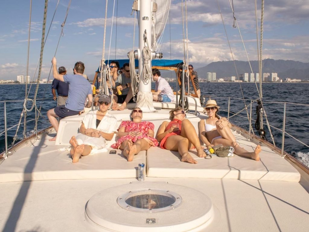 Riviera Nayarit Sailboat Charter Maple Leaf 48 FT