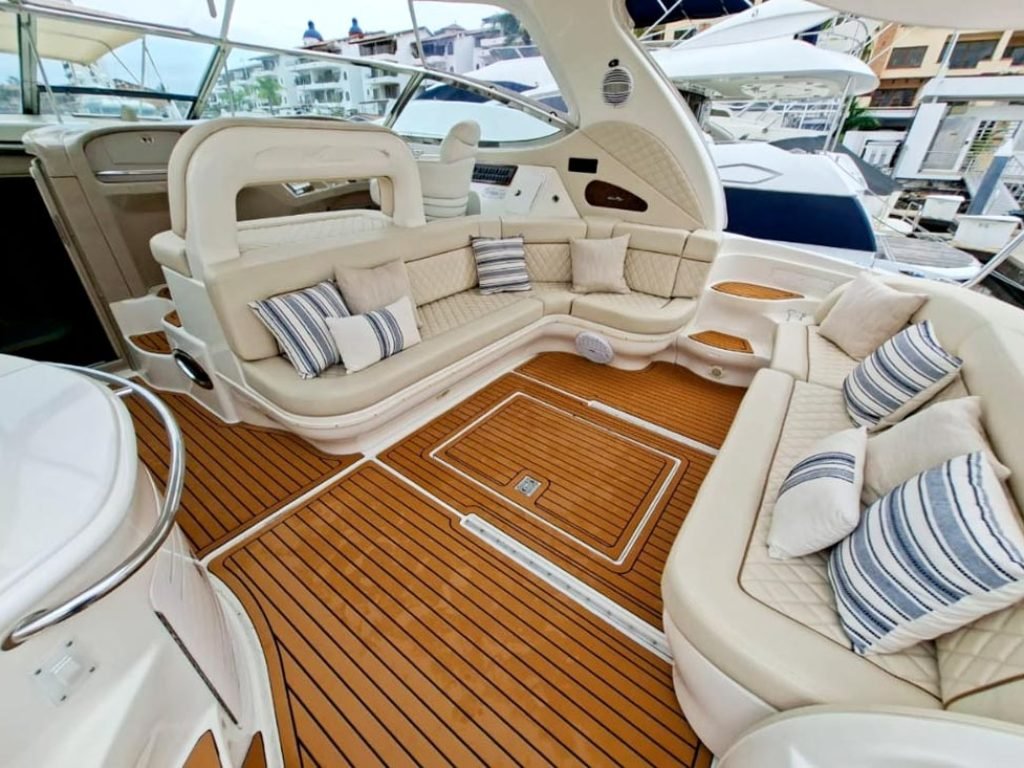 Sea Ray 55 Sundancer Puerto Vallarta Yacht Charter