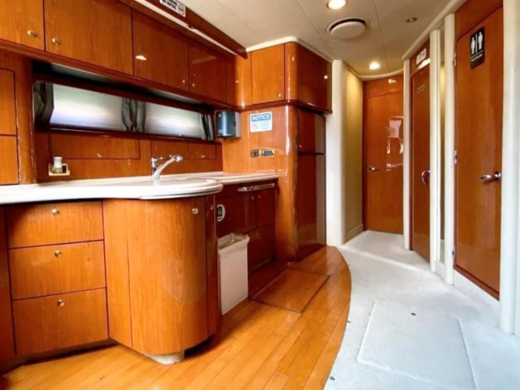 Sea Ray 55 Sundancer Renta de Yates en Puerto Vallarta