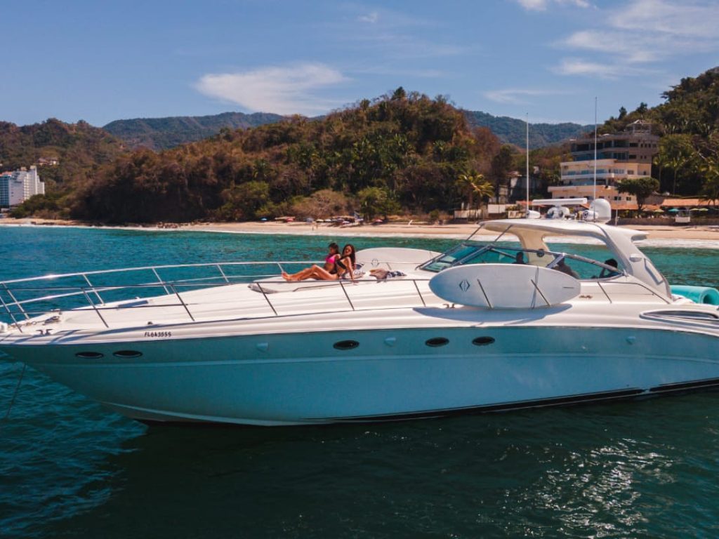 Sea Ray 55 Sundancer - Puerto Vallarta Yacht Charter