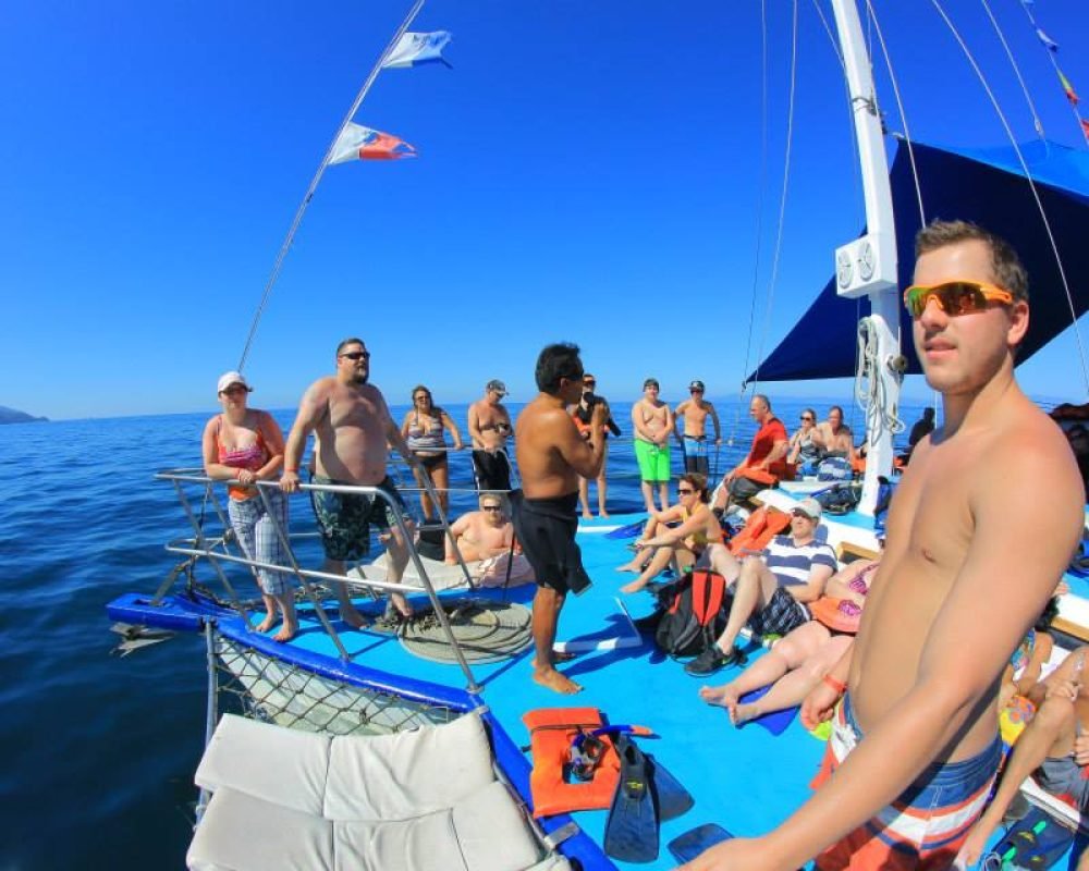 Trimaran-Whale-Watching-Puerto-Vallarta-1