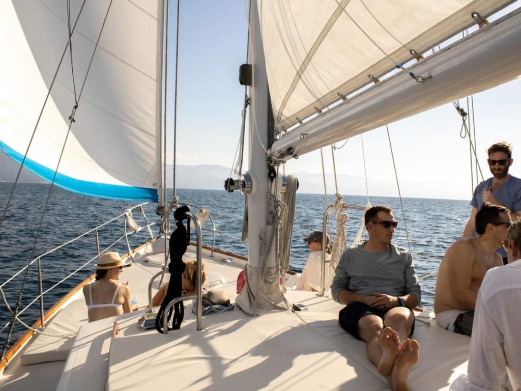 Velero en renta en Riviera Nayarit Maple Leaf 48