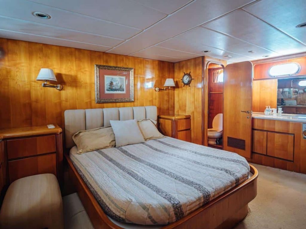 Puerto-Vallarta-Yacht-Charter-Vtech-65-1