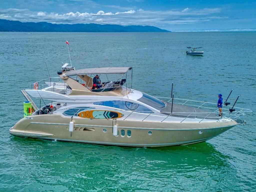 Yate de lujo en PuertoVallarta -Azimut 58 Fly