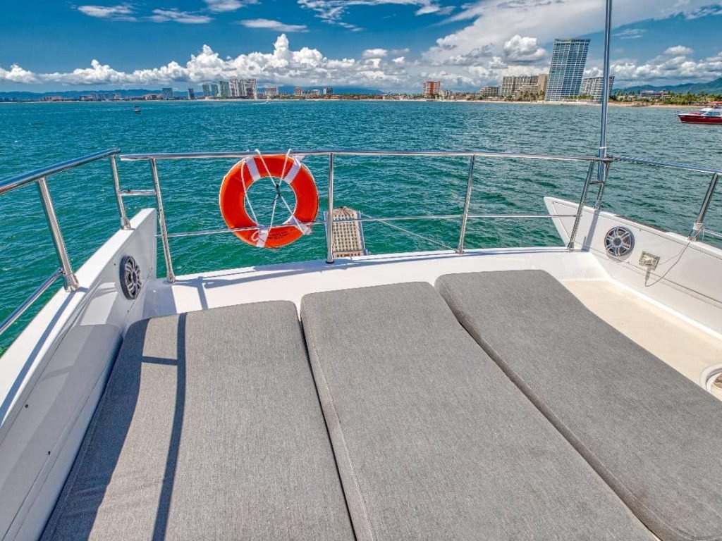 Yate de lujo en PuertoVallarta -Azimut 58 Fly