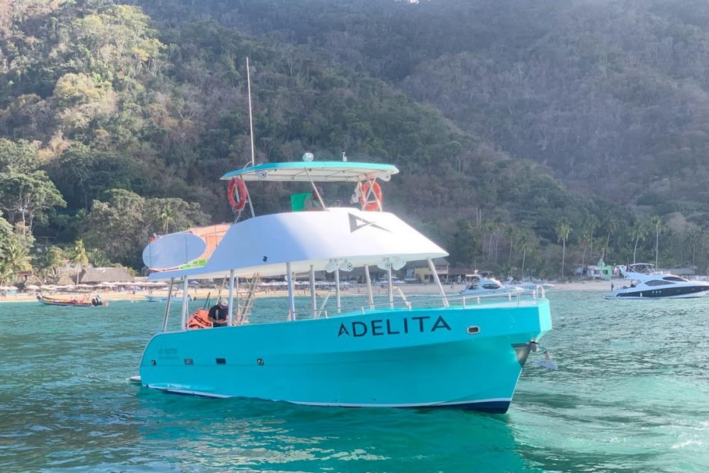 Yate-42---Renta-de-Yates-en-Vallarta-2