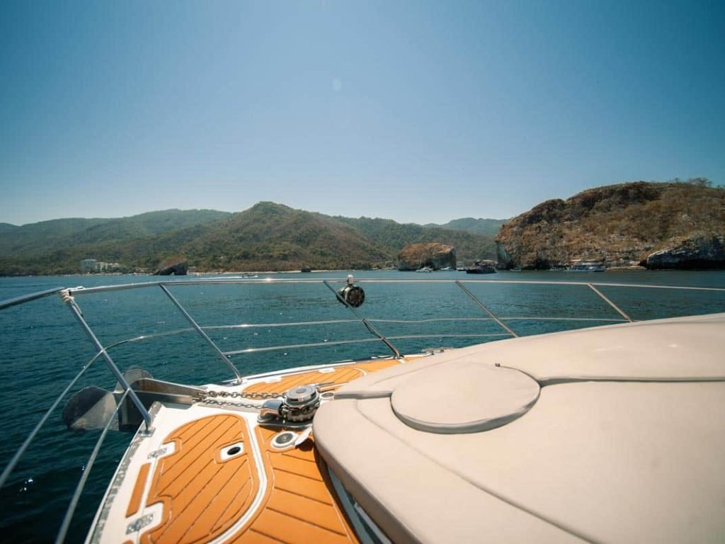 Yate-de-Lujo-en-Nuevo-Vallarta-Custom-60-(4)