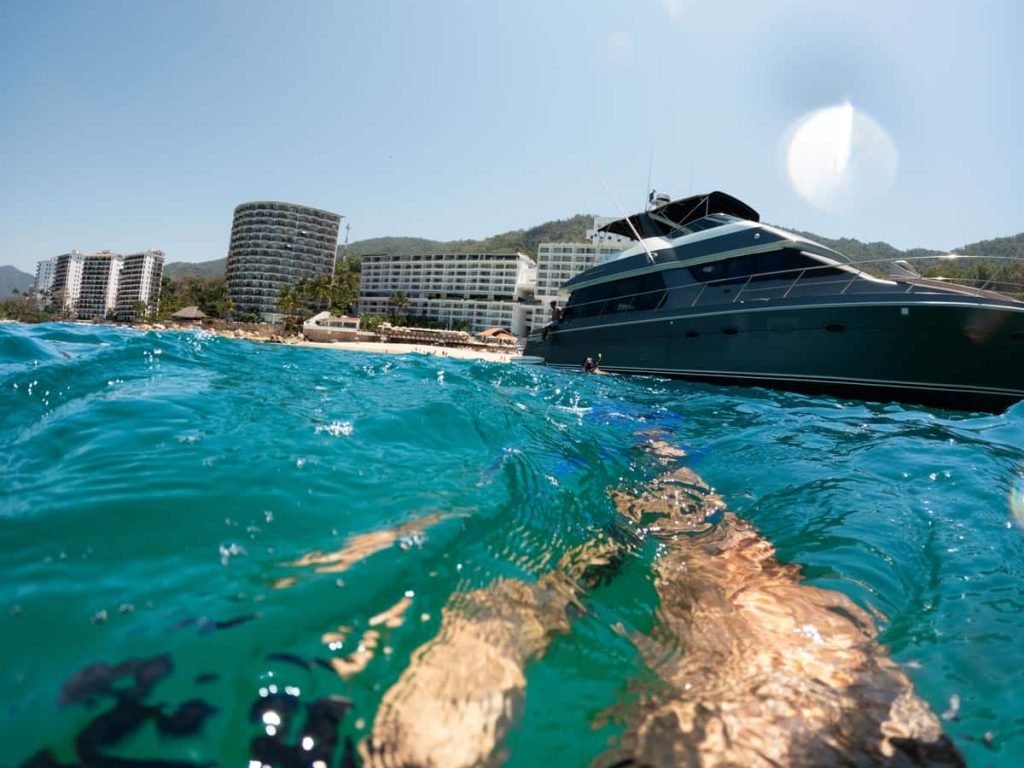 Yate-de-Lujo-en-Nuevo-Vallarta-Custom-60-(8)