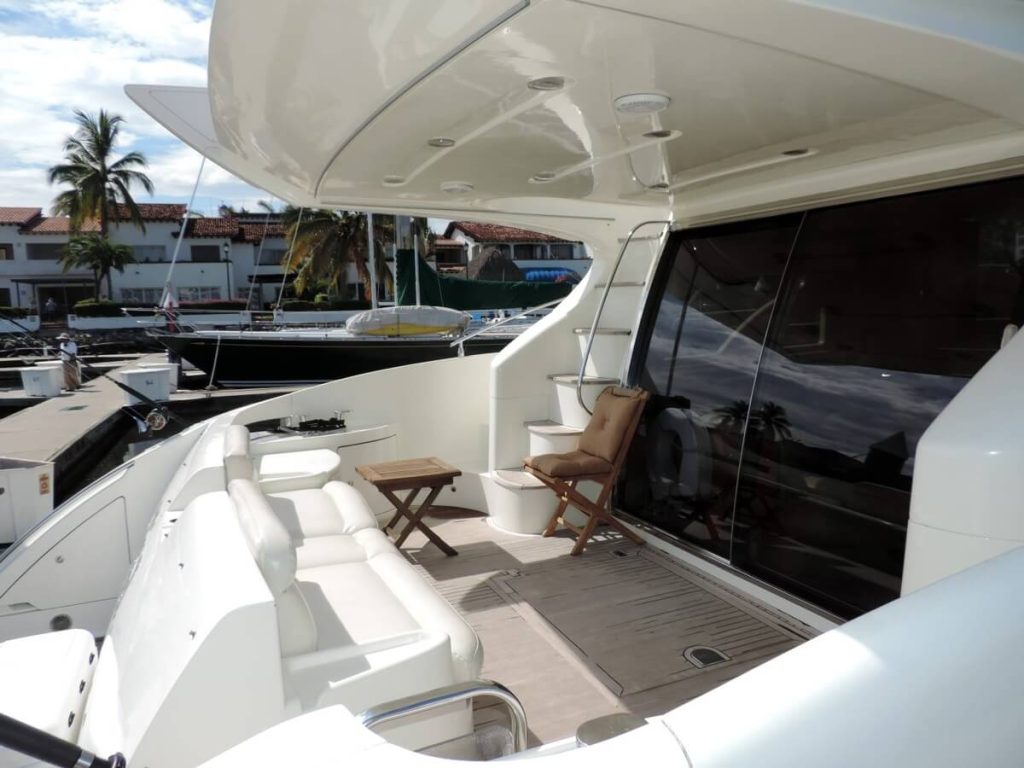 Yate de lujo en Puerto Vallarta - Azimut 58