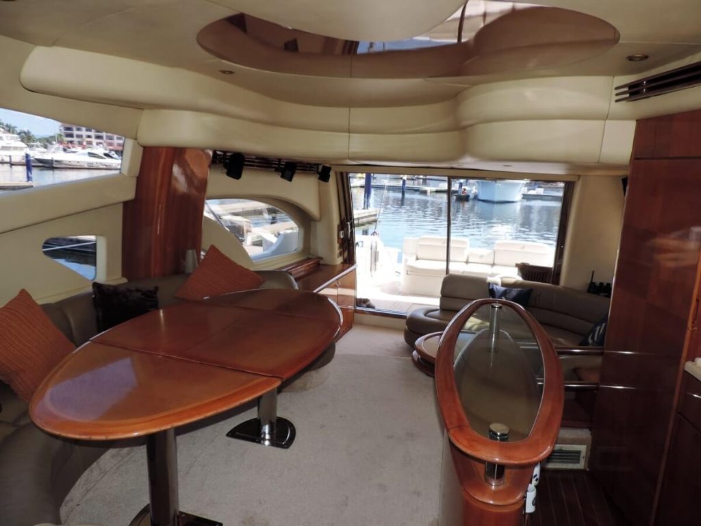 Yate de lujo en Puerto Vallarta - Azimut 58
