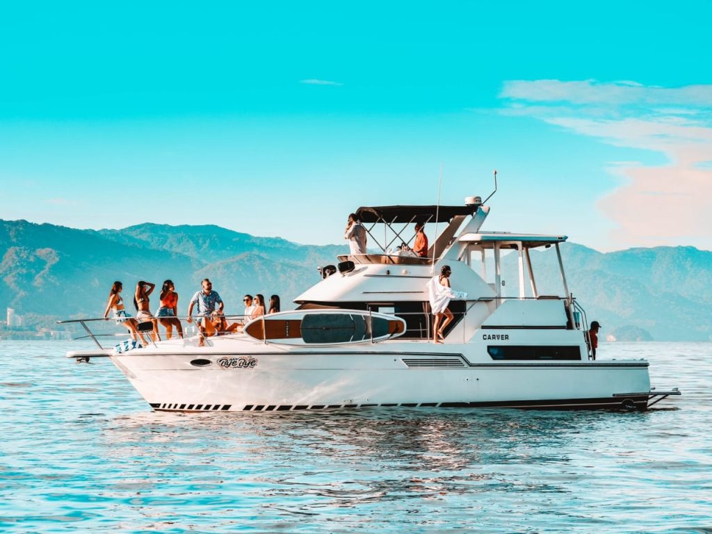 carver-42-puerto-vallarta-1-min