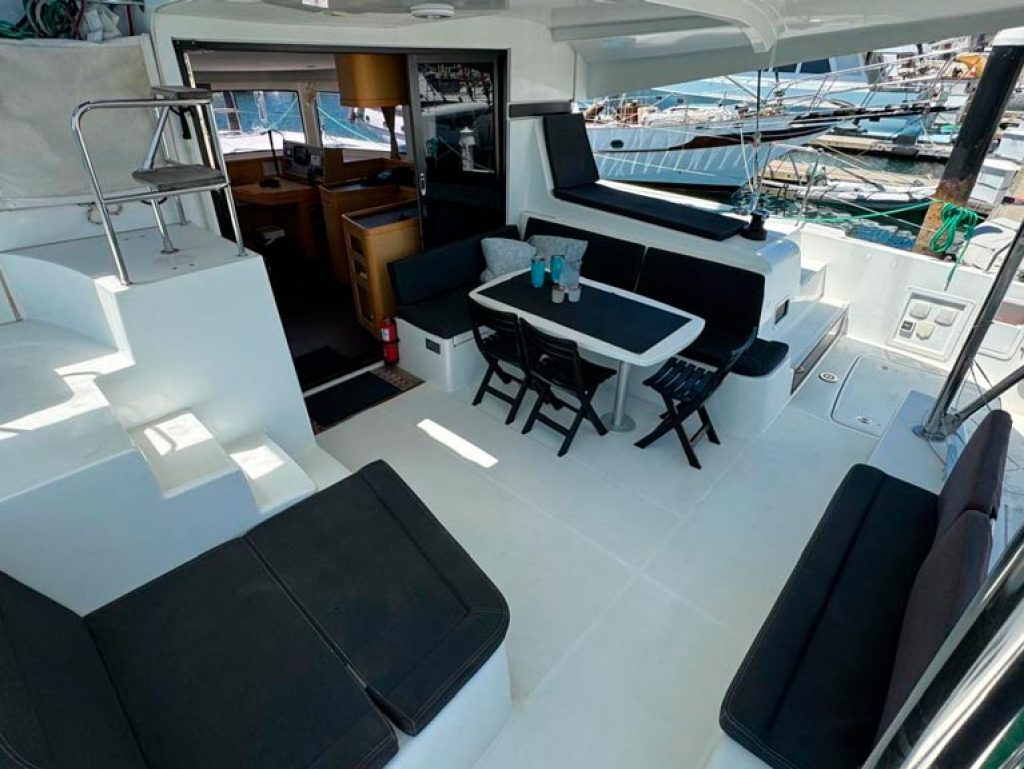 Lagoon 42 - Catamaran Nuevo Vallarta