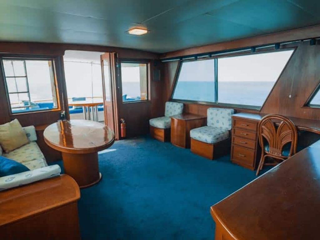 Luxury Yacht Nuevo Vallarta - Hetteras 61