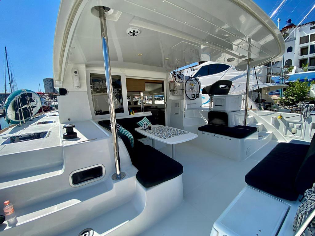 Lagoon 40 - 15 PAX Catamaran Nuevo Vallarta