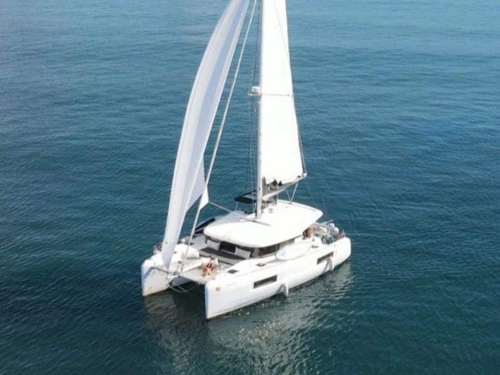 Lagoon 40 - 15 PAX Catamaran Nuevo Vallarta