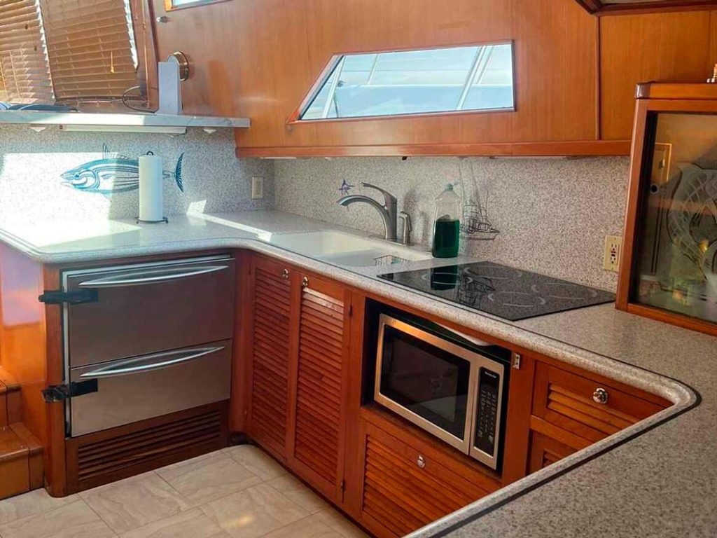 Mikelson 60 - Puerto Vallarta Fishing Charters