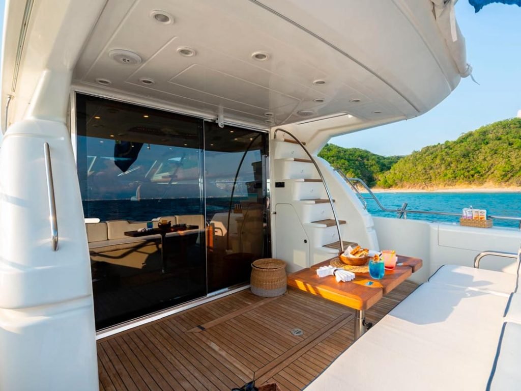 renta-de-yates-de-lujo-en-riviera-nayarit-custom-55-(7)