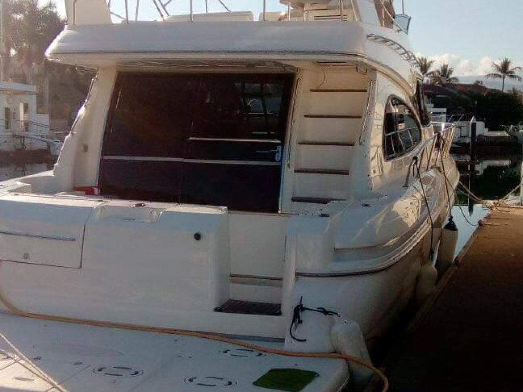 Yate de lujo en Puerto Vallarta - Cruiser 50