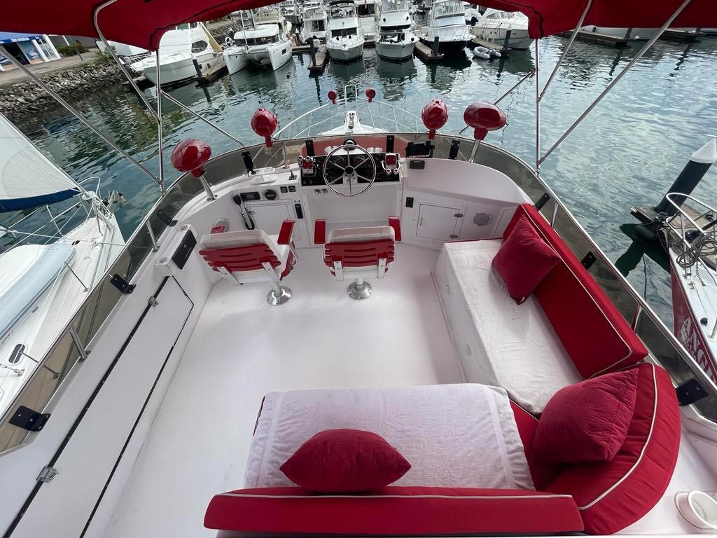 Custom 60 - Yacht Charters Puerto Vallarta