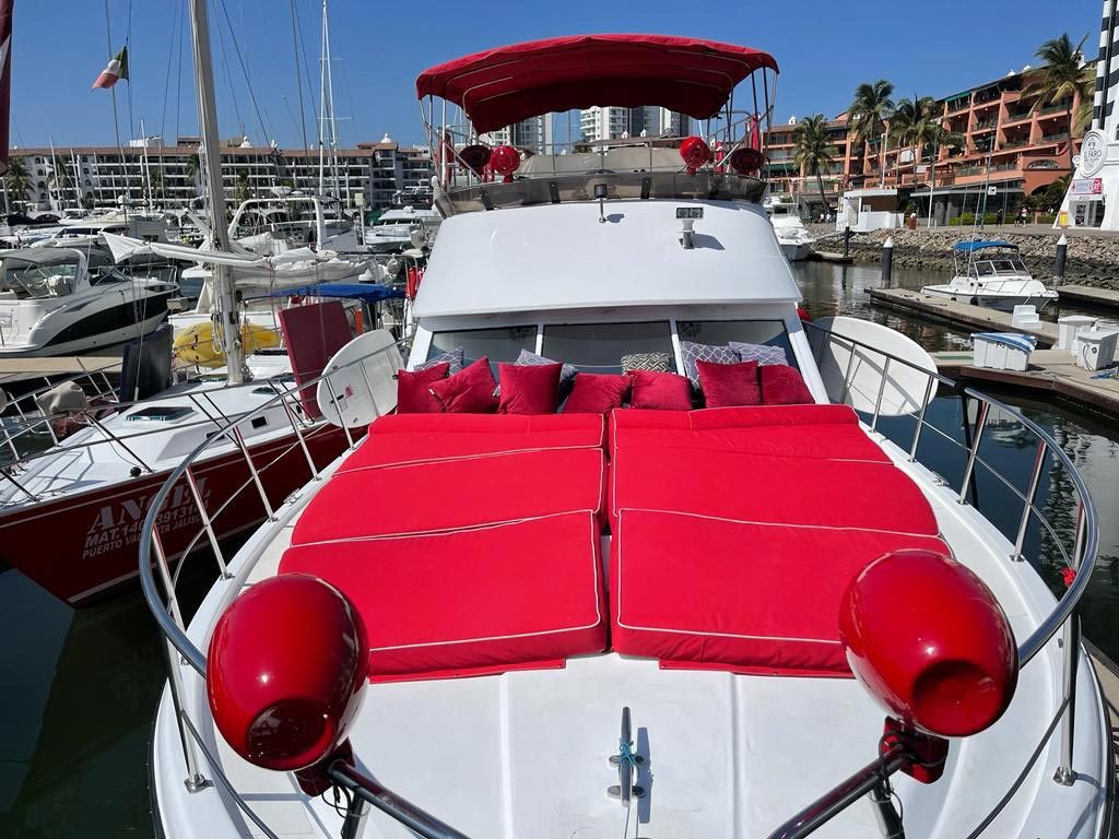 Custom 60 - Yacht Charters Puerto Vallarta