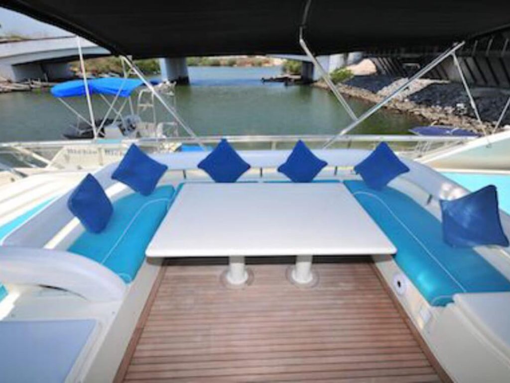 Luxury Yacht Puerto Vallarta - Ferratti 80