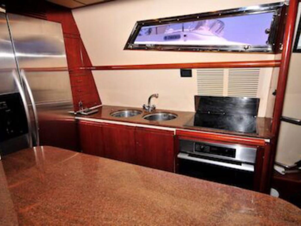 Luxury Yacht Puerto Vallarta - Ferratti 80