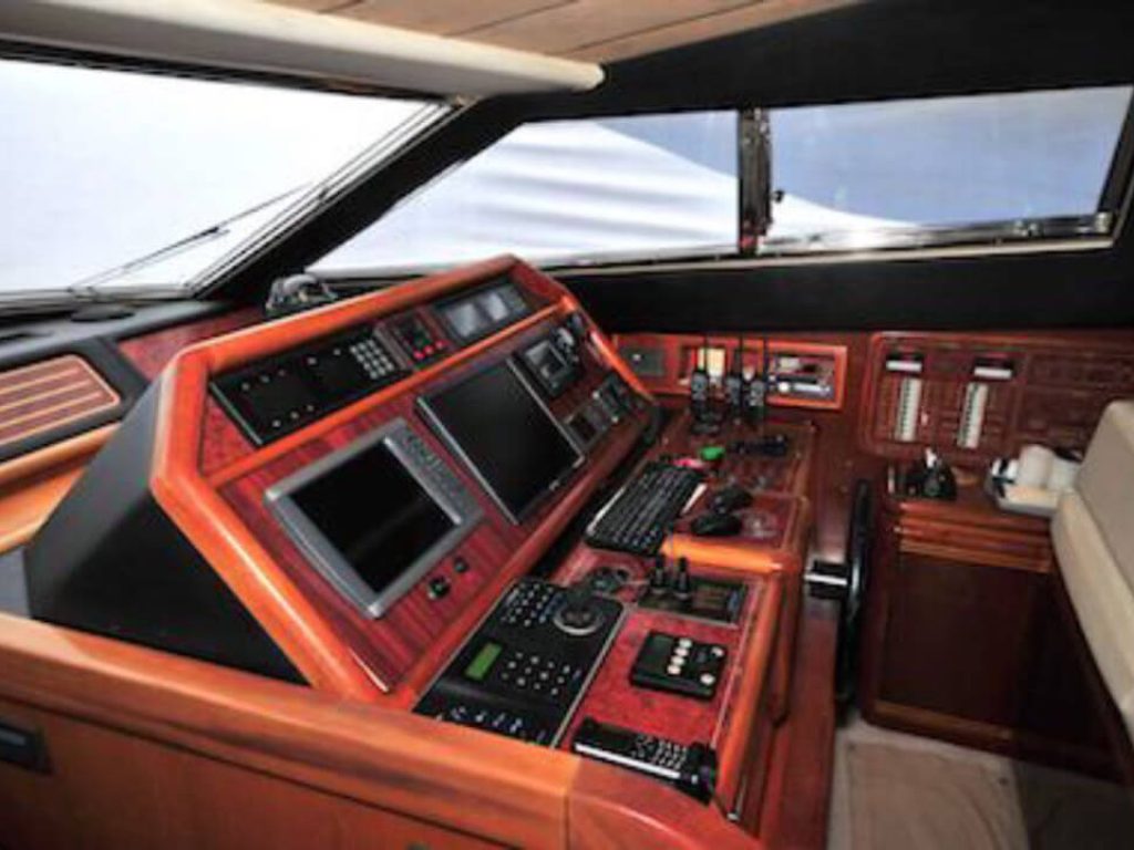 Luxury Yacht Puerto Vallarta - Ferratti 80